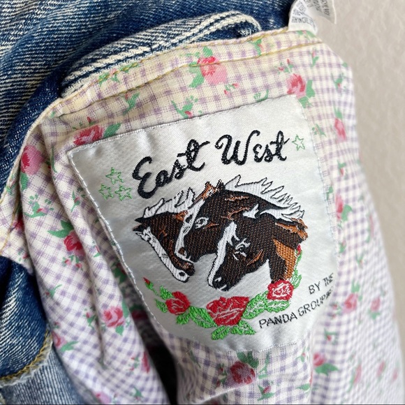 ✨Vintage East West | Oversized Acid Wash Floral Denim Jean Jacket - Picture 3 of 16